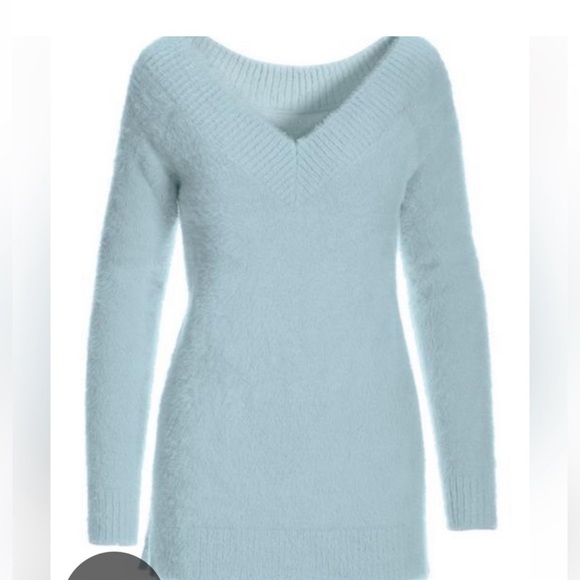 New Boston Proper Baby Blue V-neck Pullover Soft Fuzzy Eyelash Sweater XS - Picture 2 of 12